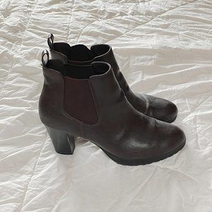 Chunky High-Heeled Mahogany Boots/Booties